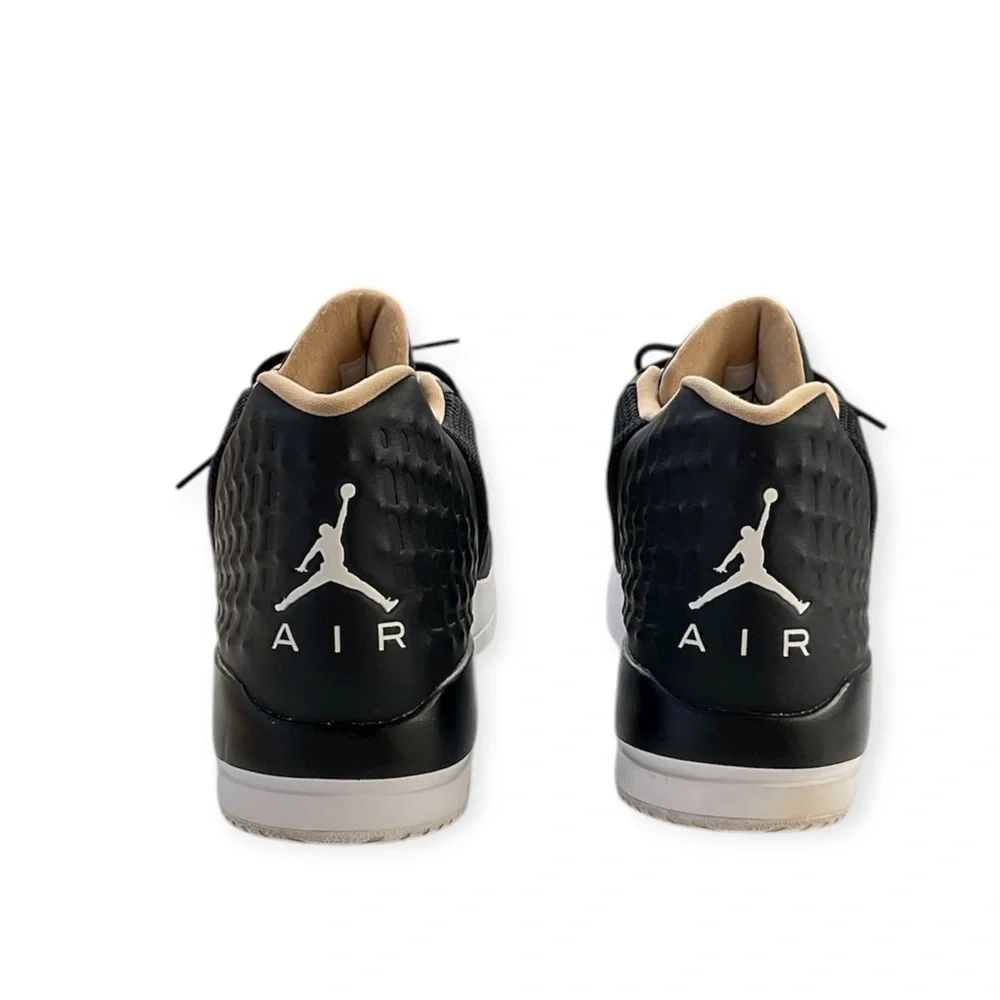 Air Jordan Academy Sneakers